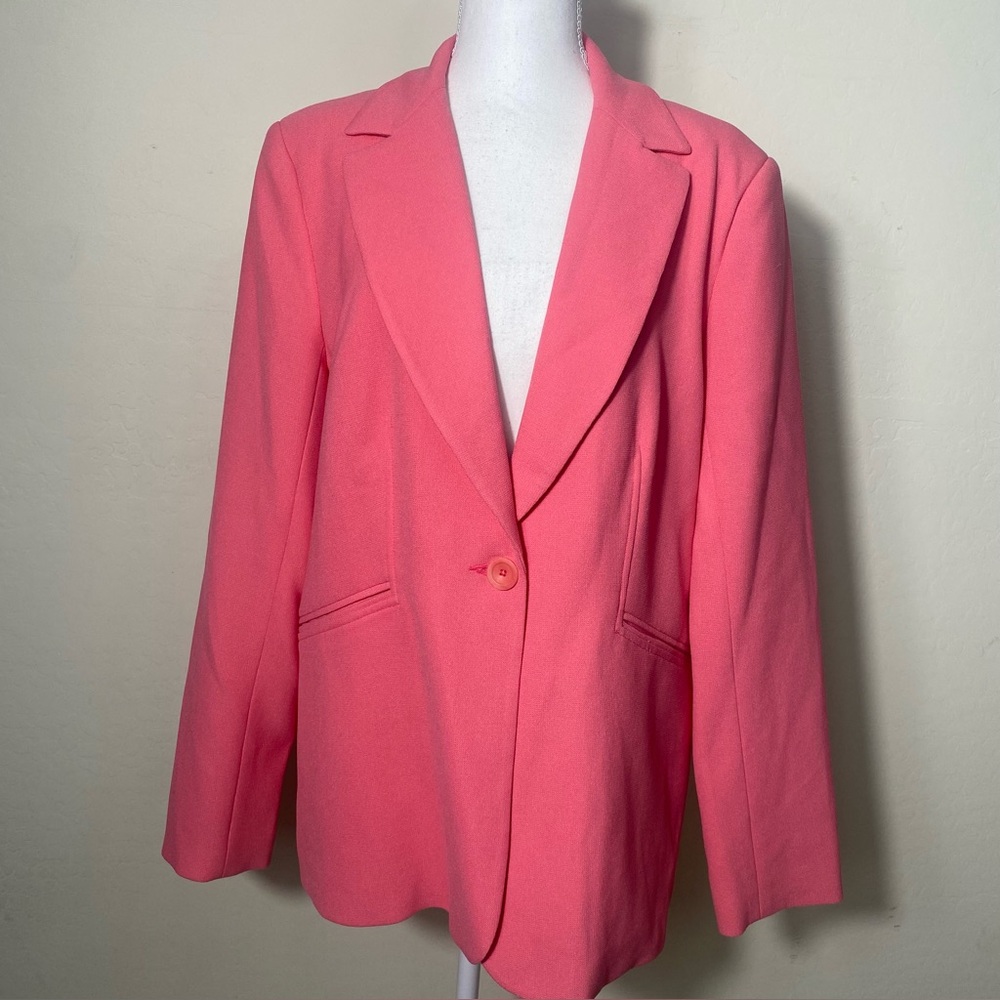 Trina Turk Vibrant Pink Truman Jacket 
Size 14  NWT